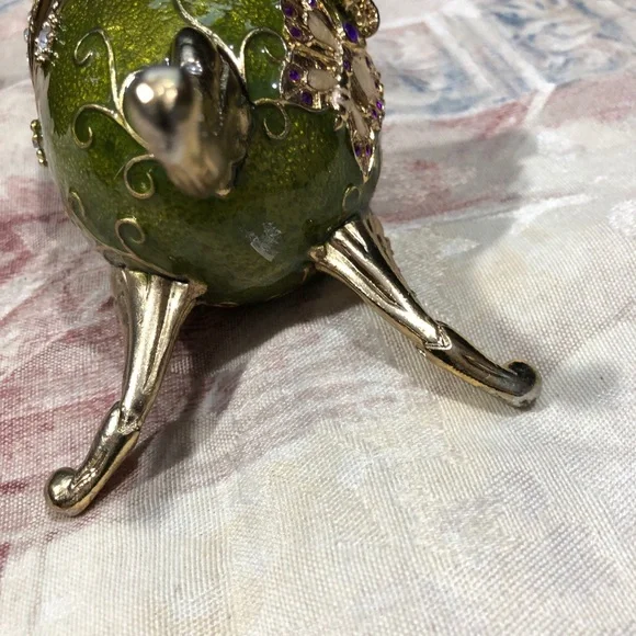 Russian Style Enamel Decorative Egg with Musical box